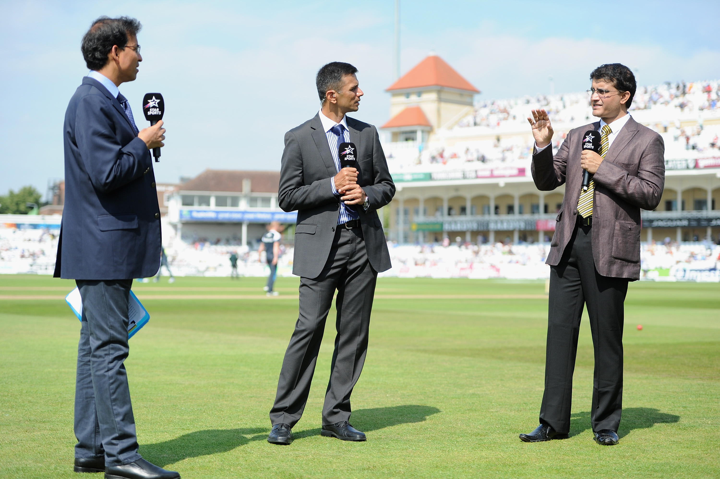 Current partnership between Ganguly and Dravid is of utmost importance, states VVS Laxman