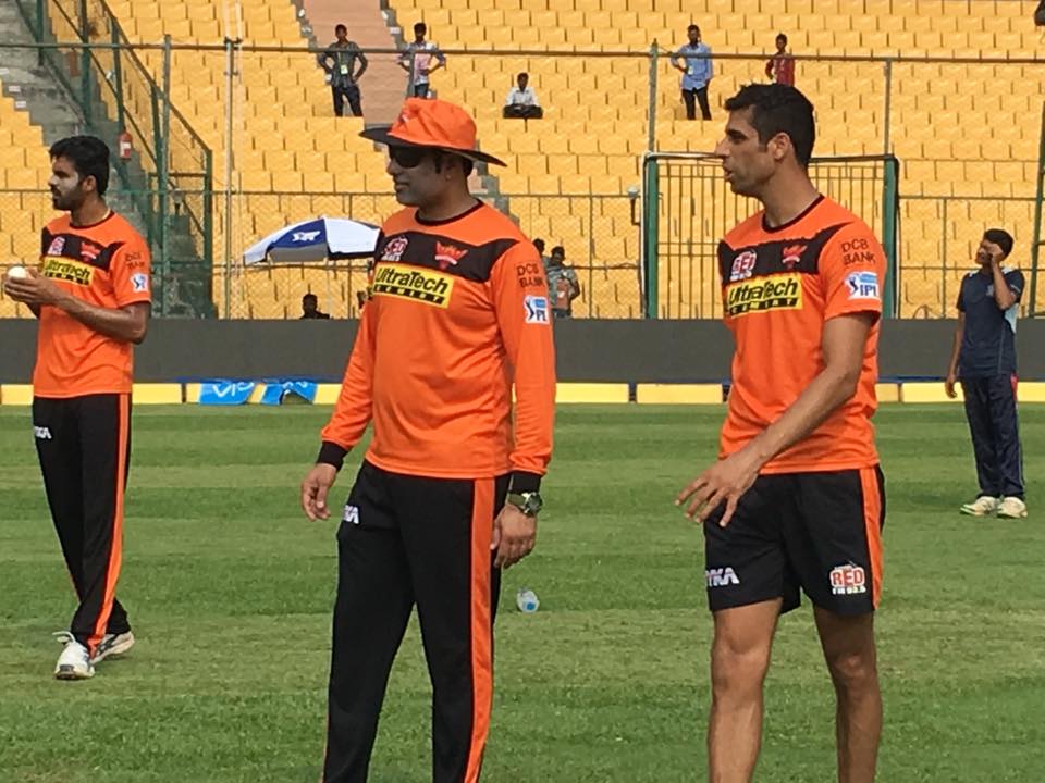IPL 2016: Ashish Nehra out for a couple of games, says David Warner