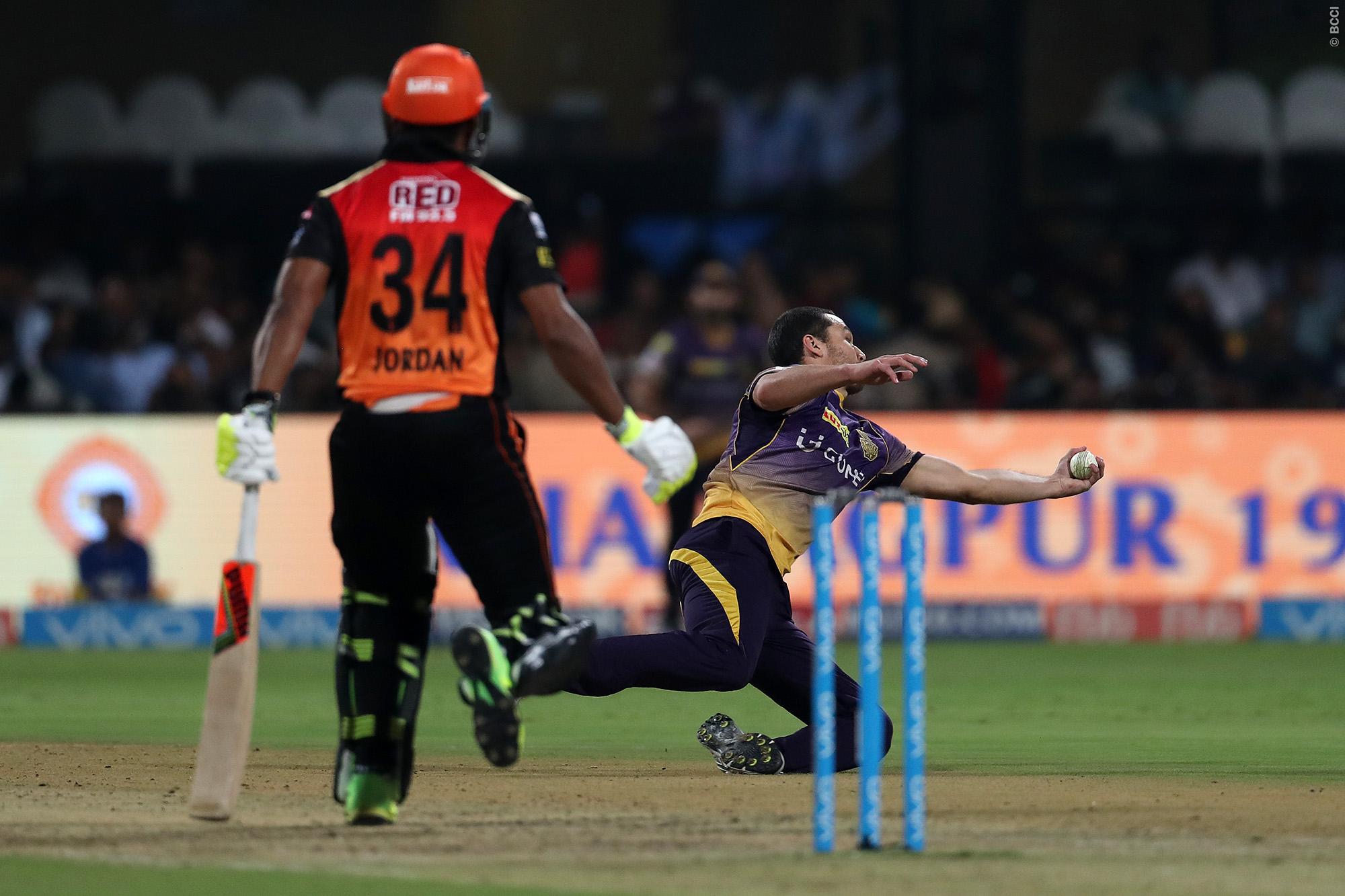 Nathan Coulter-Nile: You can't be playing cricket at 2 am