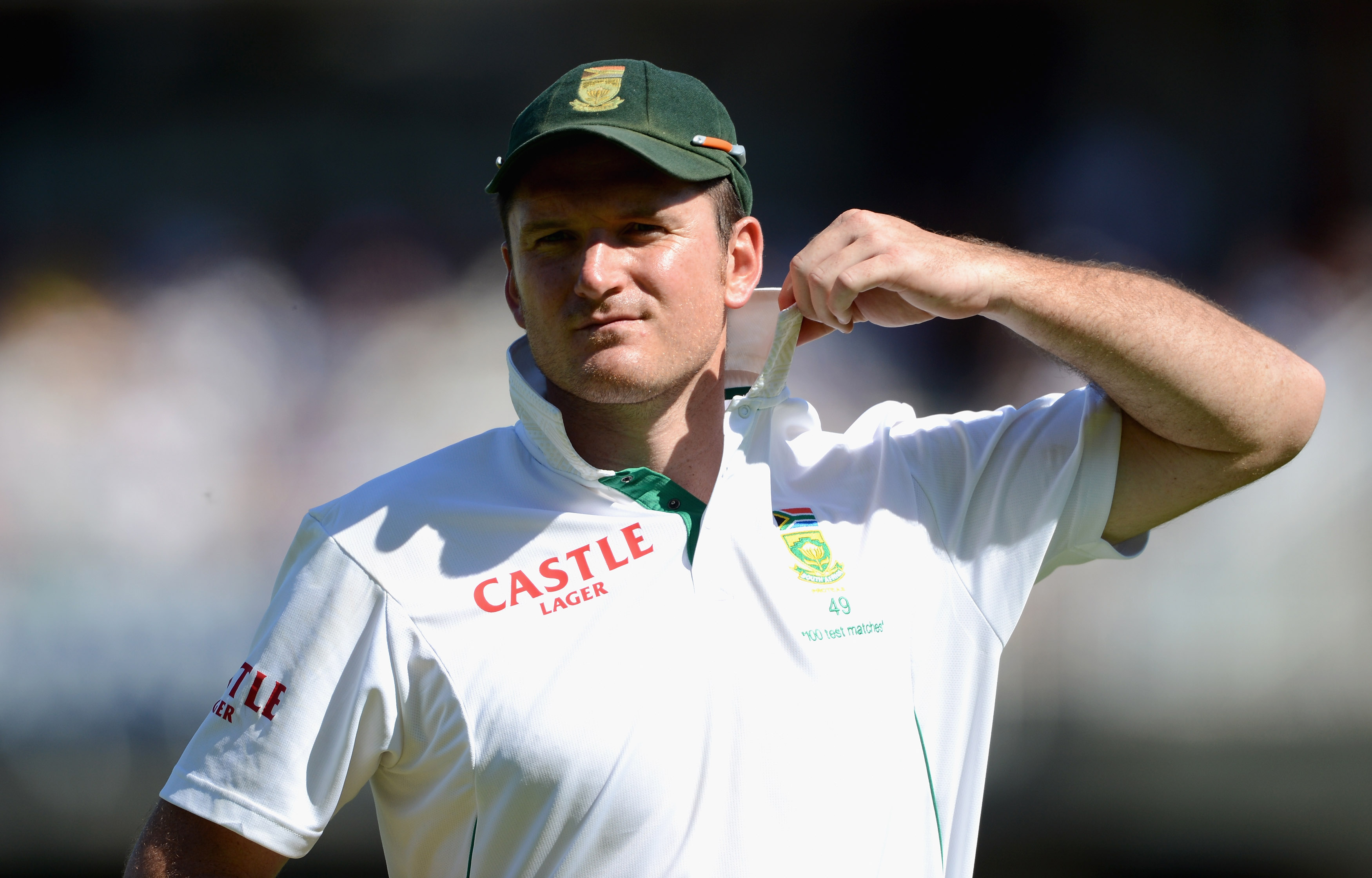 Graeme Smith takes a jab at Johnson on Twitter after South Africa humiliate Australia