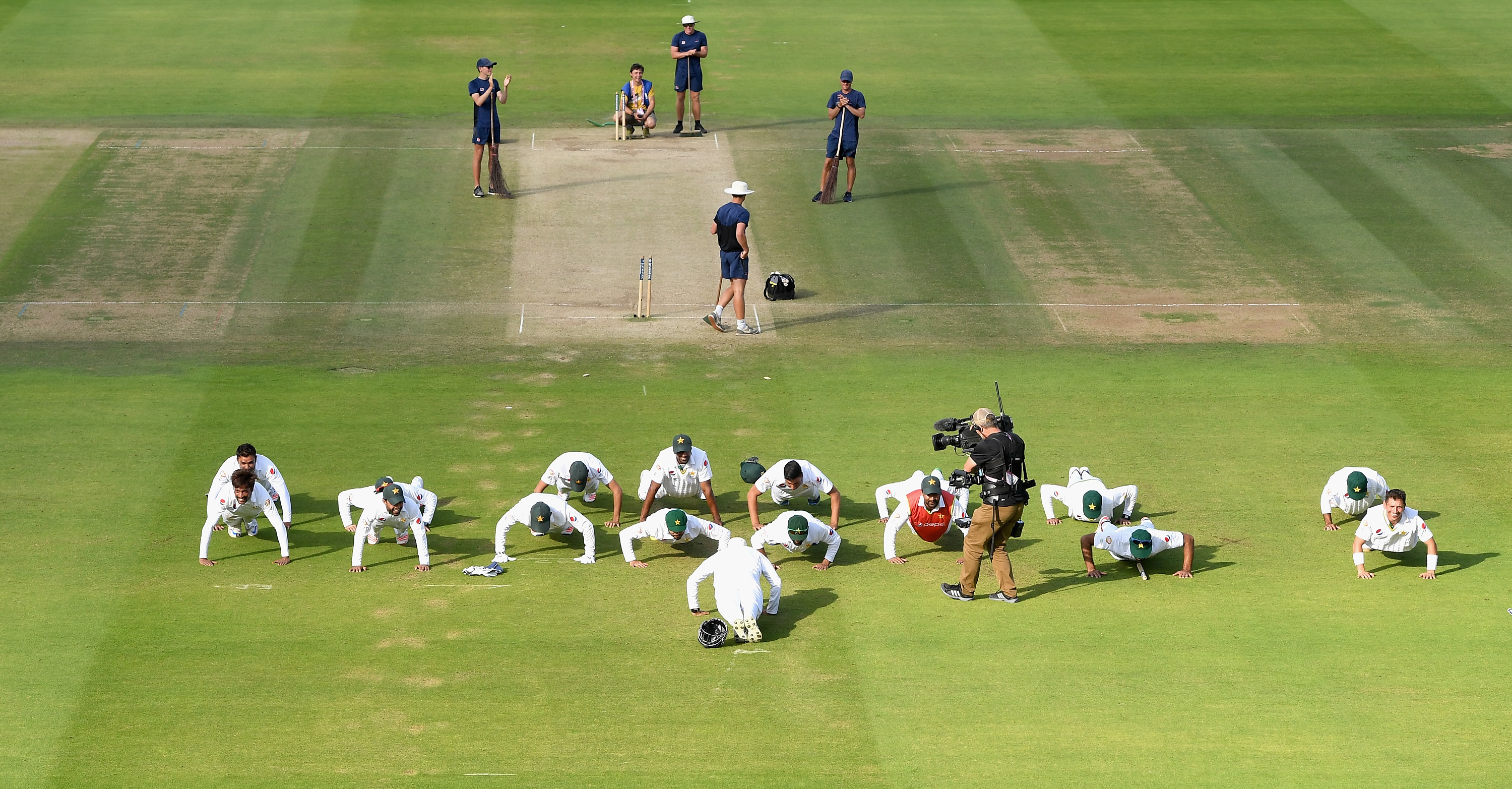 It is not pleasant viewing : Alastair Cook on Pakistan’s push-up celebrations