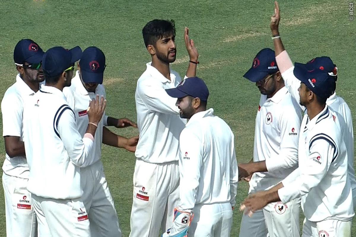 Ranji Trophy | Gujarat restrict Mumbai to their lowest total in final in 44 years