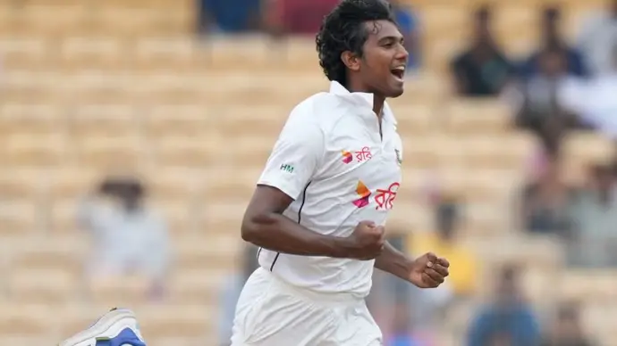Australia ALL OUT for 198! Twitter Reacts to Bangladesh’s Stunning Bowling.