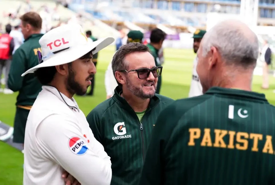 Twitter Erupts as Pakistan Sink to Last Place in WTC Table.