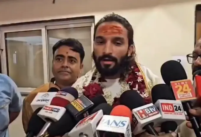 Rajat Patidar's Visit to Mahakaleshwar Temple Goes Viral.