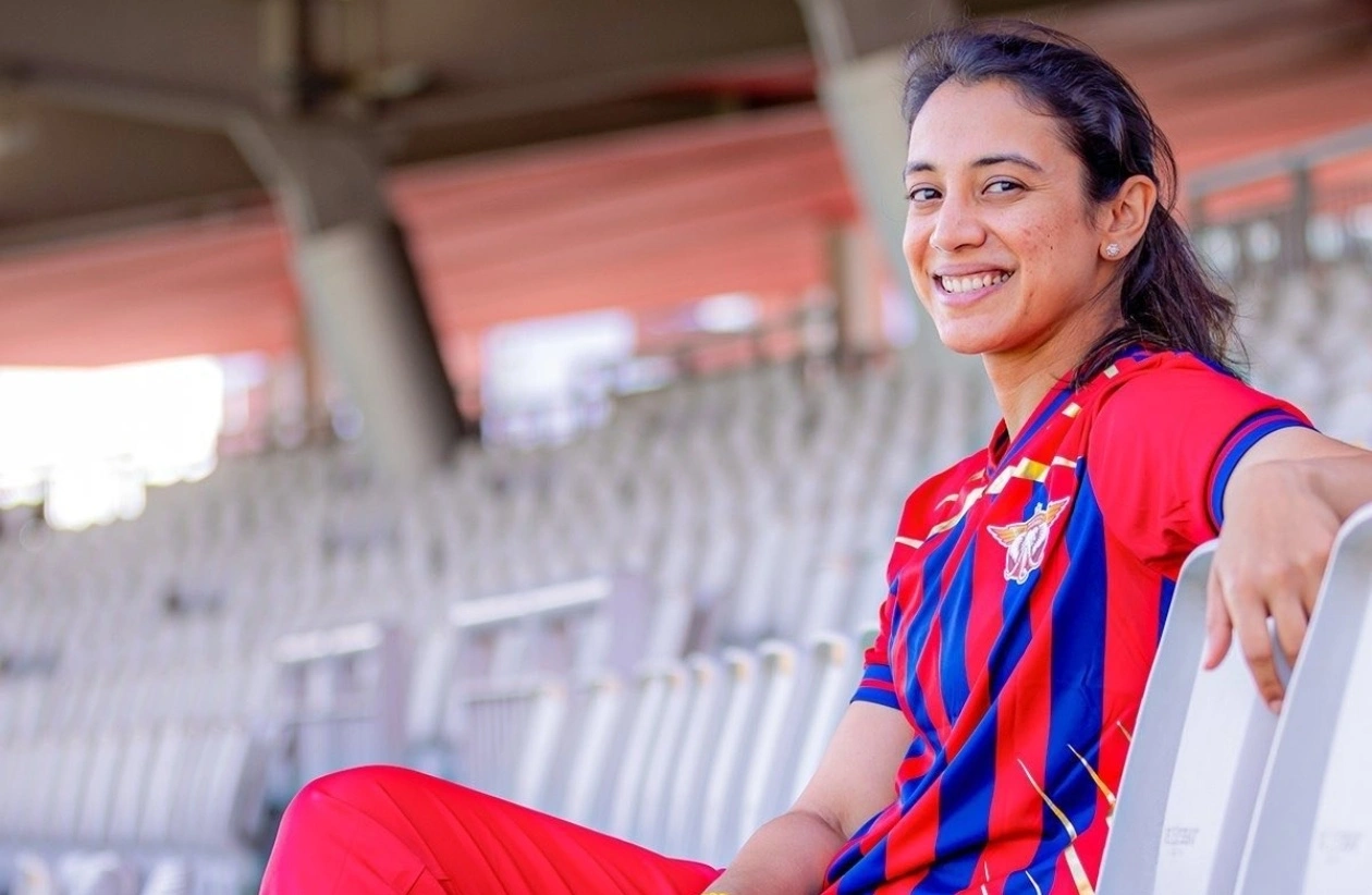 Twitter Goes Wild as Smriti Mandhana Joins the Super Giants.