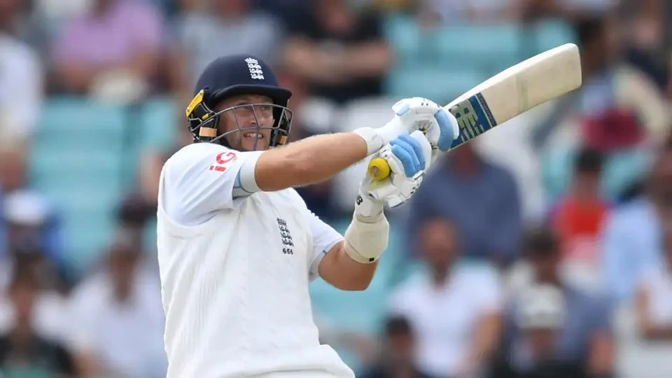 Twitter Divided as Joe Root Edges Closer to Tendulkars Test Record