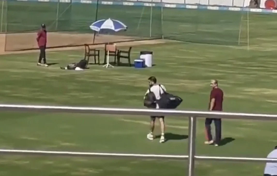 Virat Kohli Spotted Training with Sanjay Bangar Ahead of England ODIs.