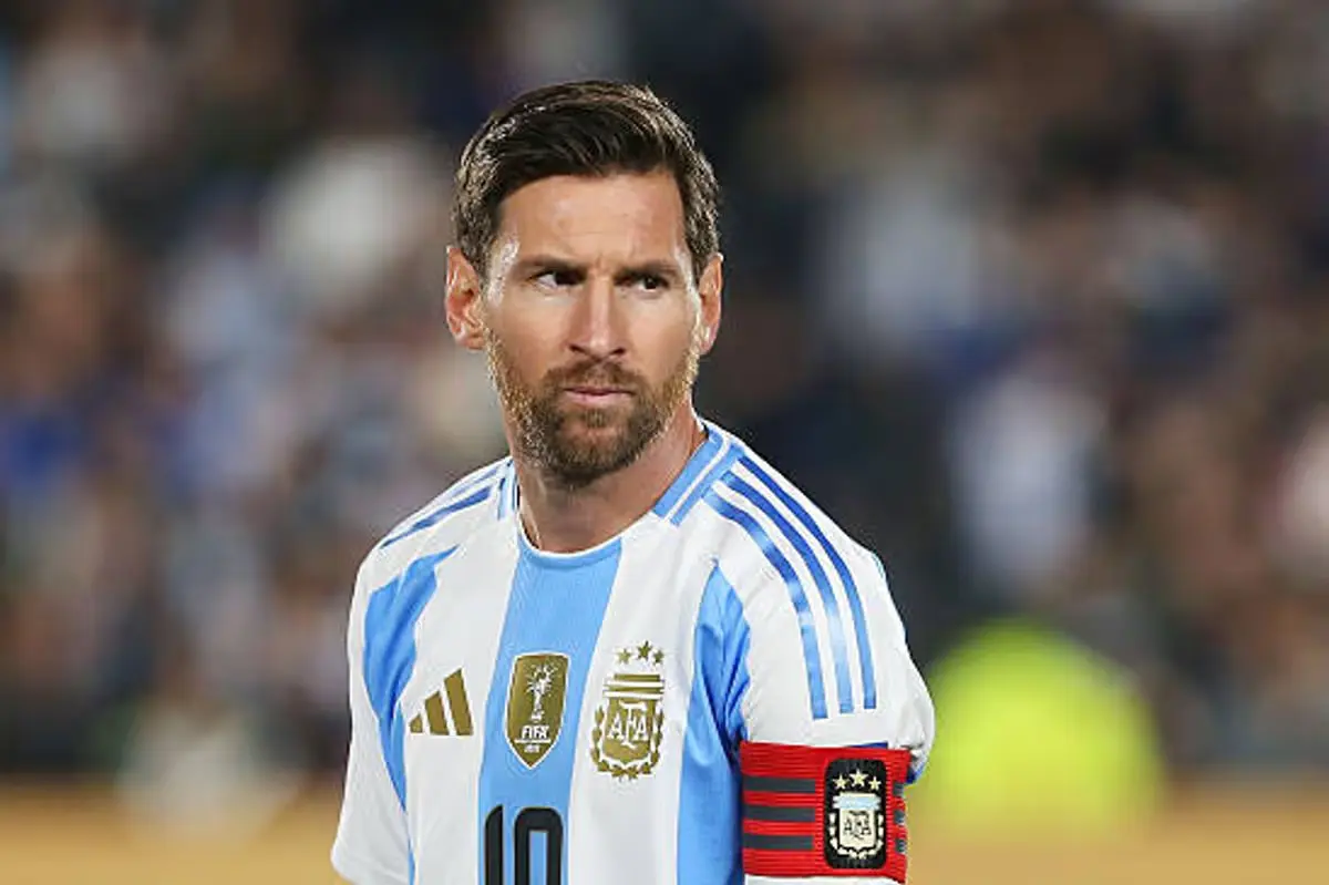 Emotional Messi Shines in Argentinas 5-0 Tribute Win