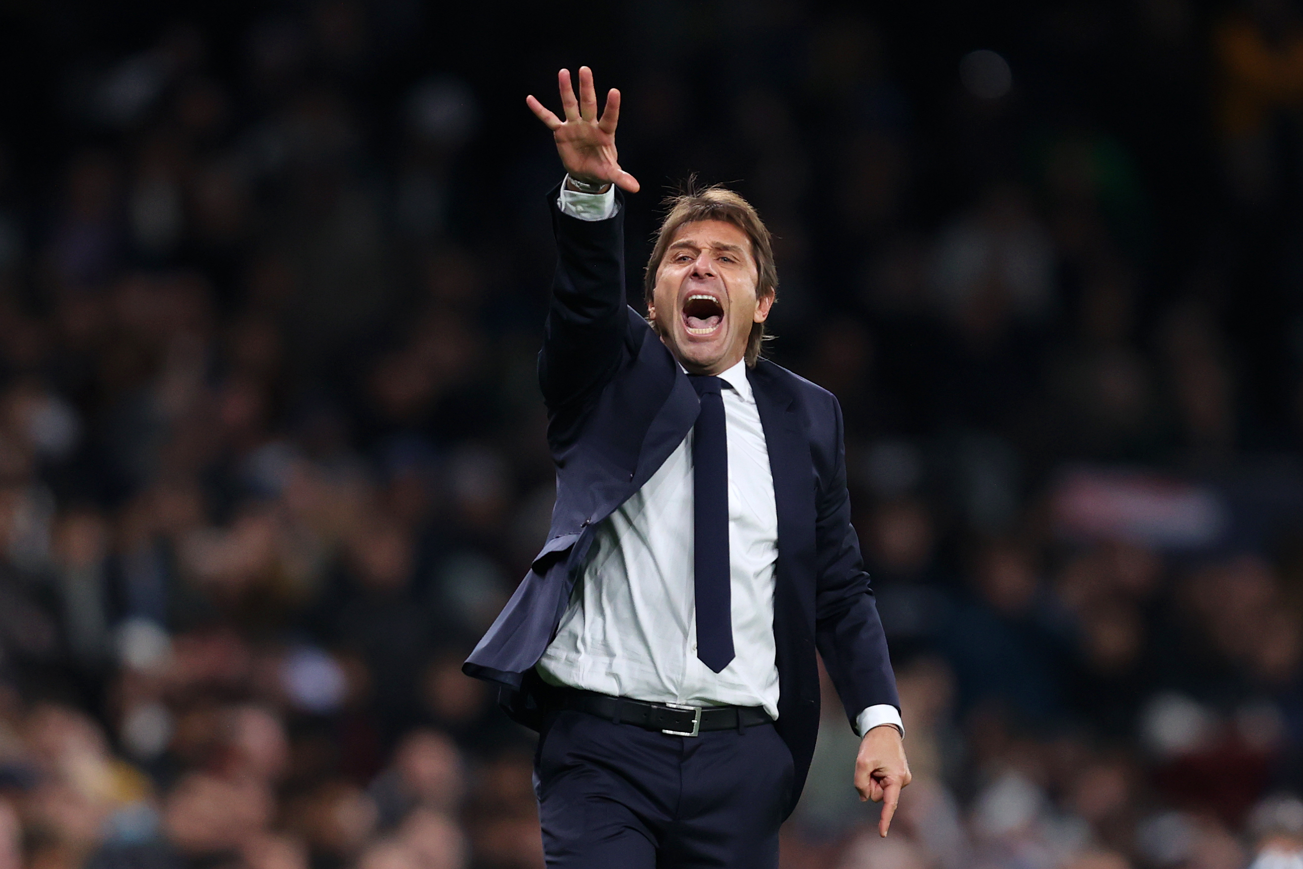 Want to bring Tottenham to think of superior level and not stay in middle, asserts Antonio Conte