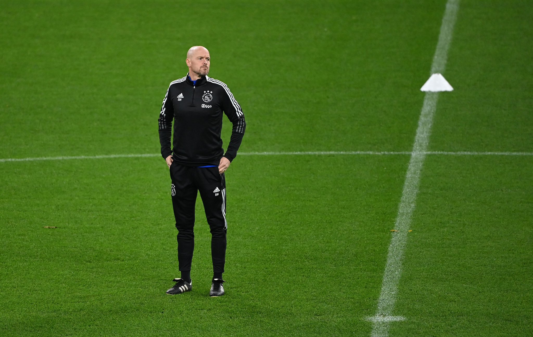 Suspect Ten Hag's demands aren't financial and will be about control and recruitment, reveals Gary Neville