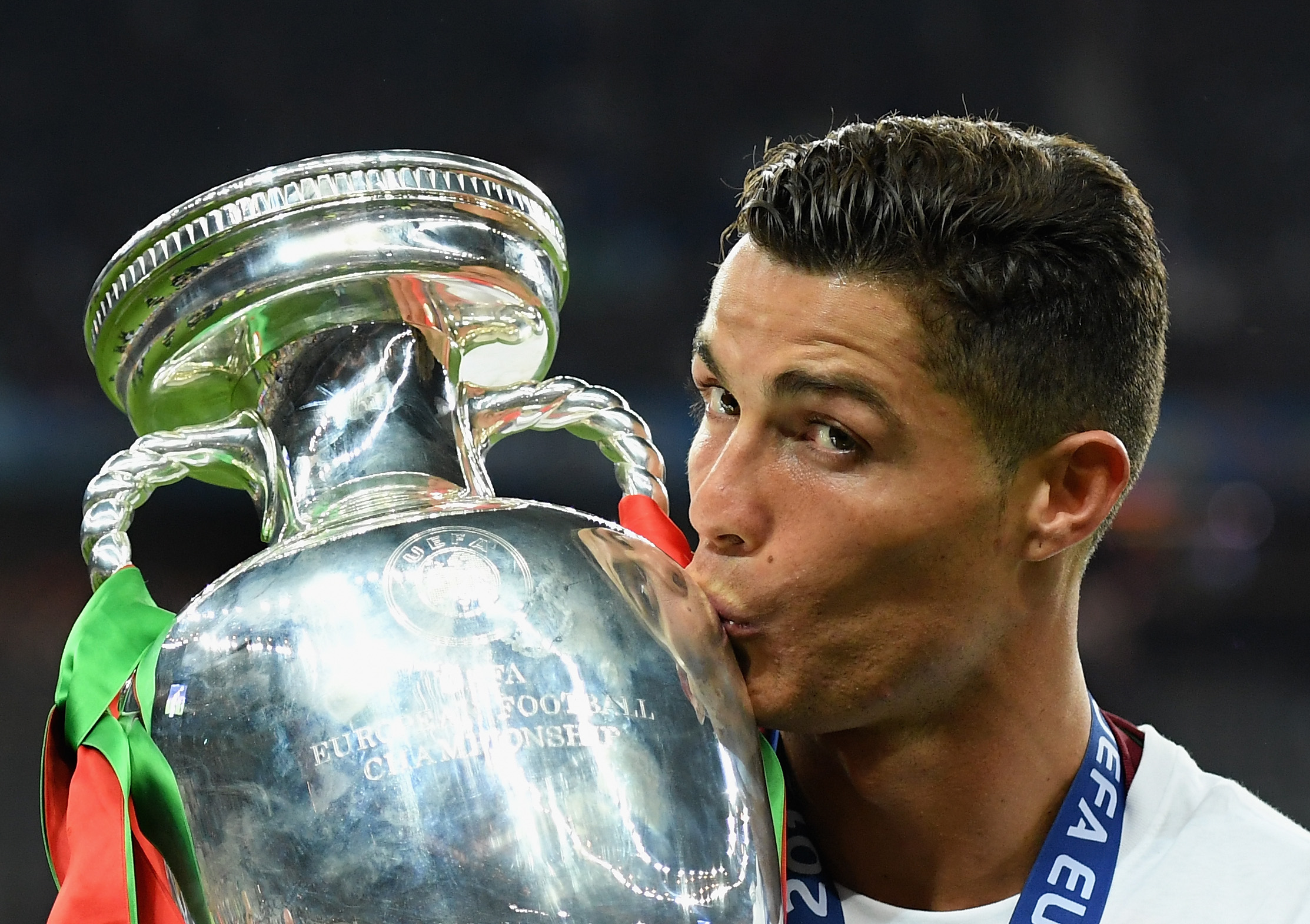 MSN, Ronaldo lead Ballon d'Or shortlist ; de Gea misses out