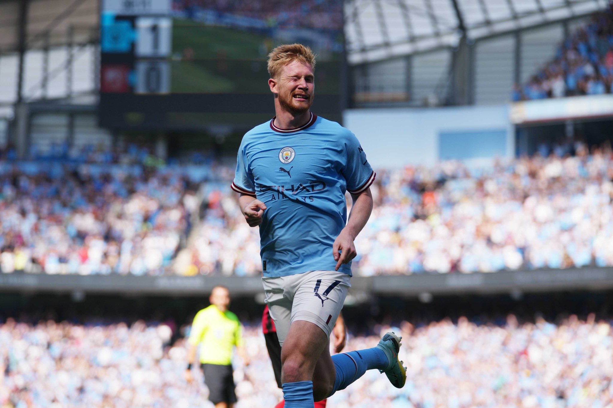 Erling Haaland helps team in many aspects and he didn't complain, admits Kevin De Bruyne