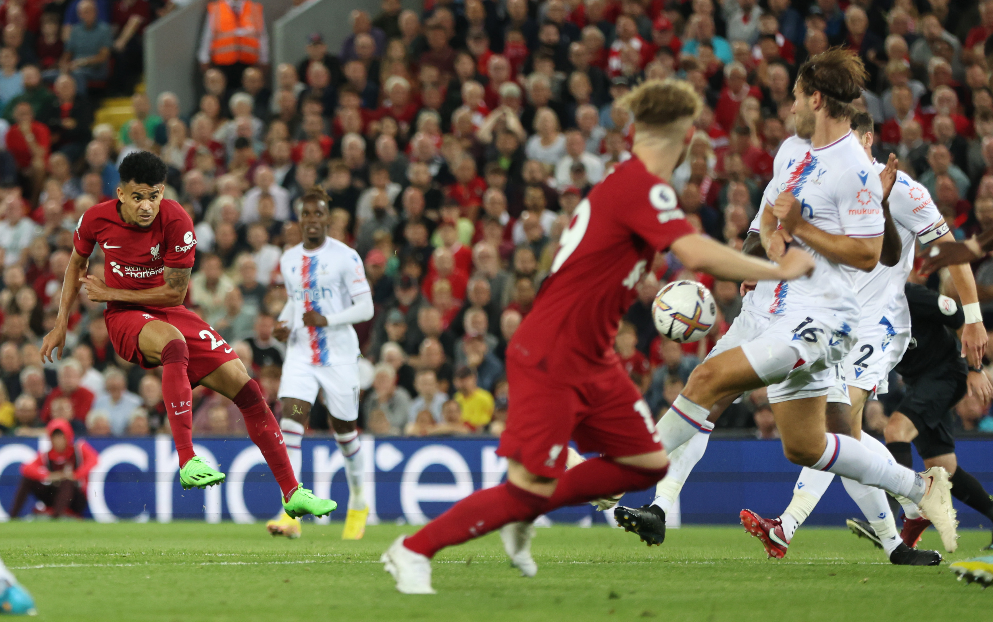 WATCH | Luis Diaz scores stunning equaliser for ten-men Liverpool against Crystal Palace
