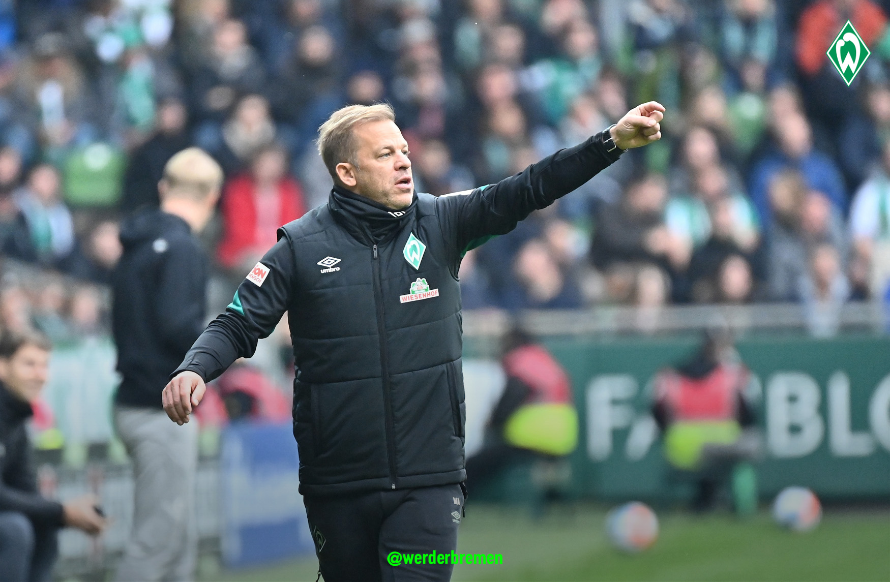 Werder Bremen head coach Markus Anfang resigns after fake COVID-19 vaccine allegations