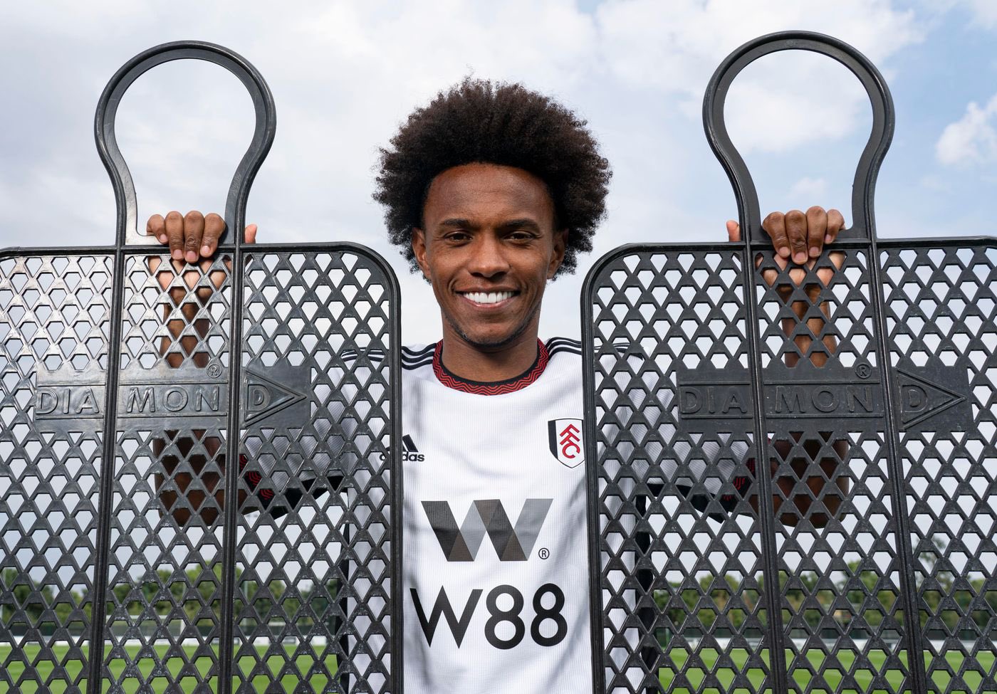 Have lot of respect for Arsenal and they can achieve good things this season, proclaims Willian