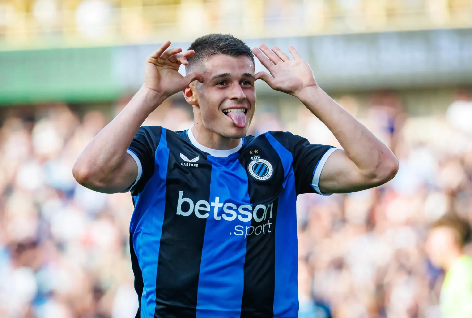 Barcelona Consider Tresoldi as Lewandowski Replacement.