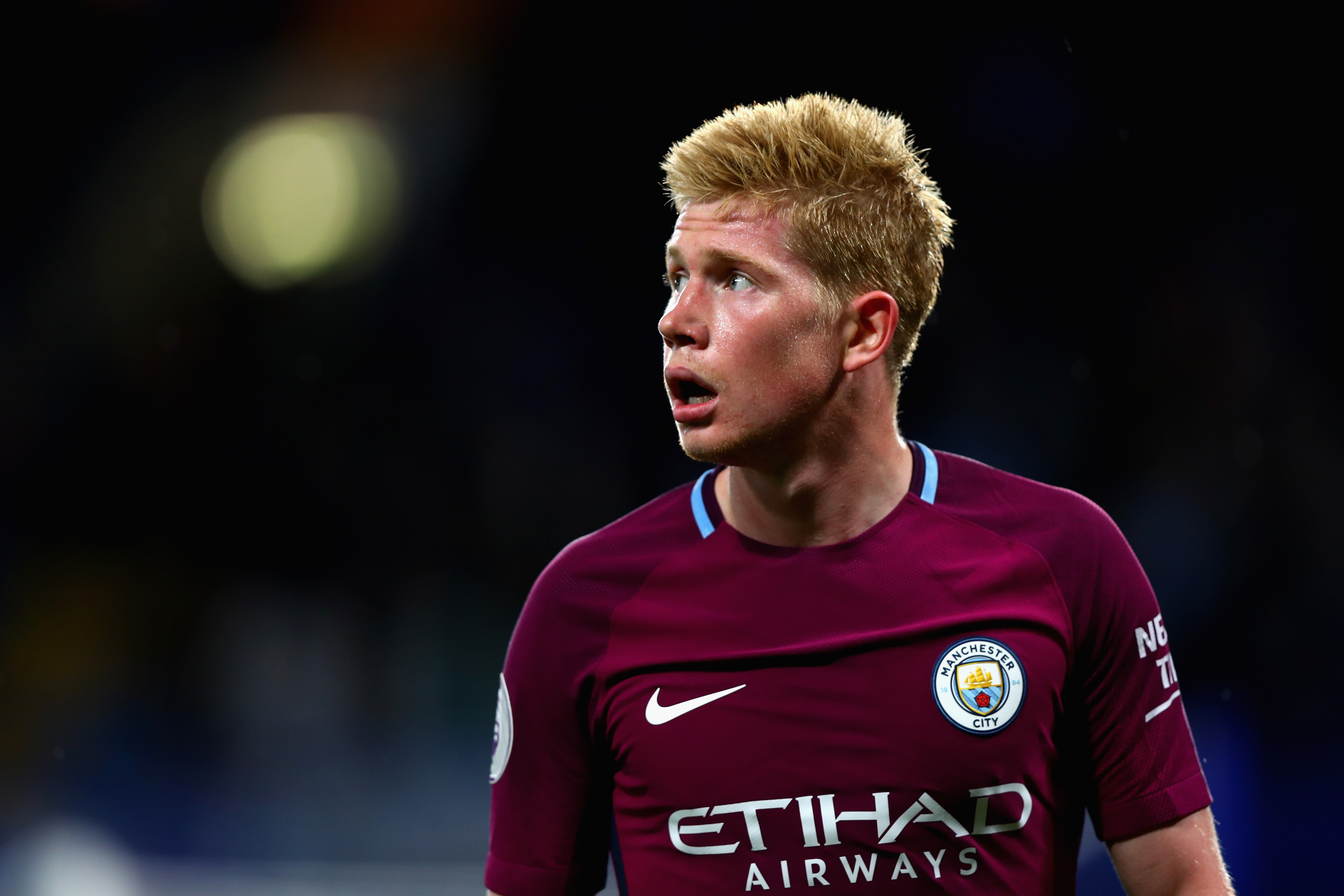 Premier League | Manchester City defeat Chelsea, Manchester United thrash Crystal Palace