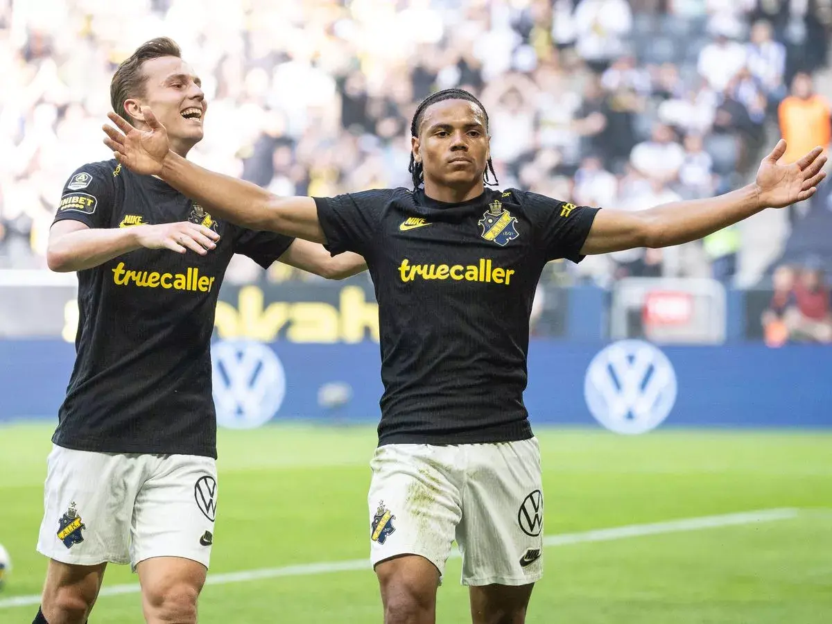 Kevin Filling Dismisses Manchester United Transfer Rumours