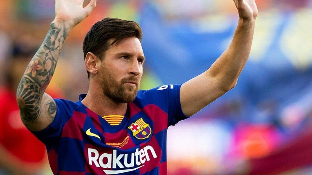 Football Star Lionel Messi Connects with Dominicans Through Immersive Event