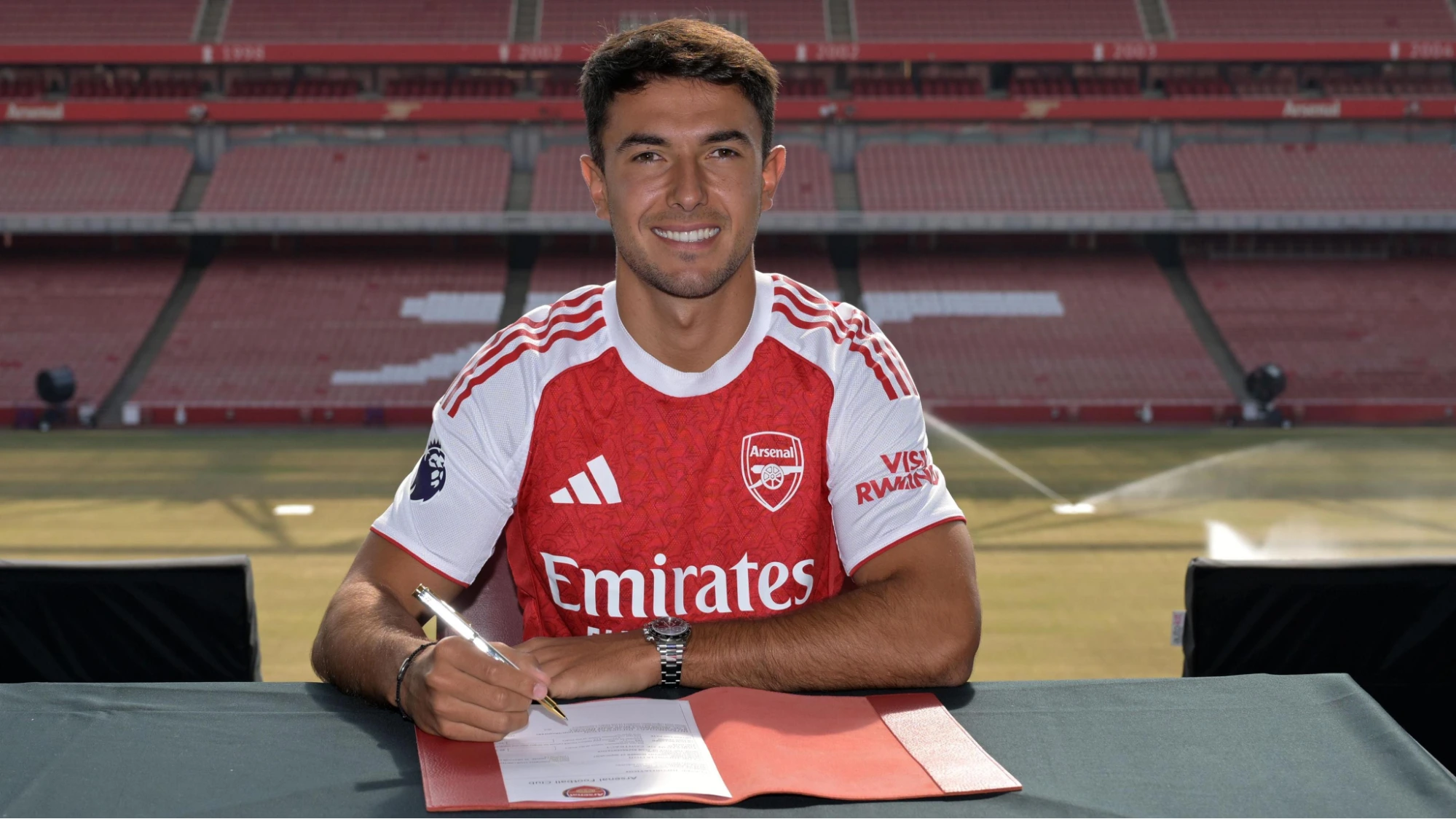 Real Madrid Regret Missing Out on Arsenal Midfielder Martin Zubimendi