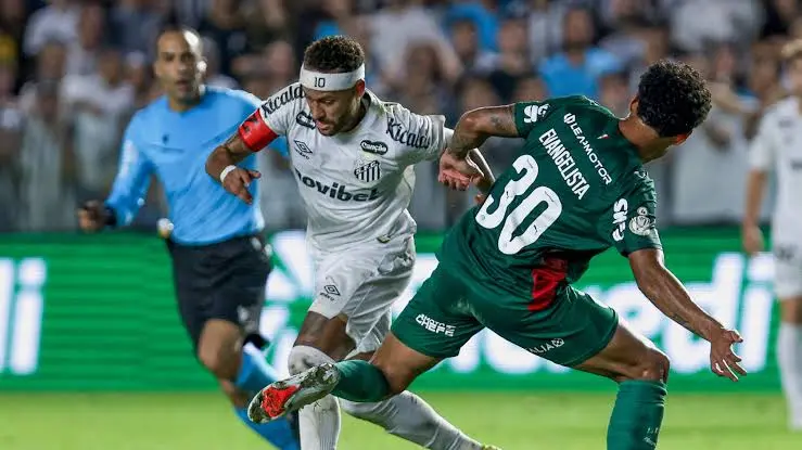 Neymar Blames Santos Gardener After Horror Pitch Leaves Him Injured.