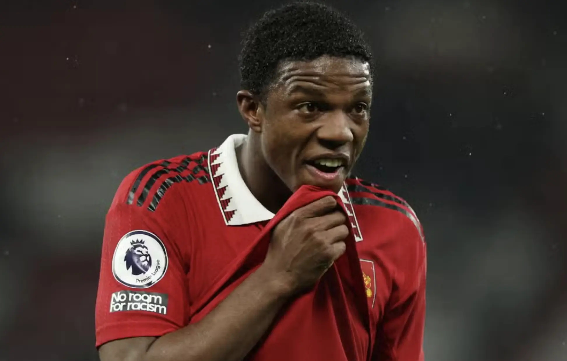 Tyrell Malacia Nears Loan Exit from Manchester United