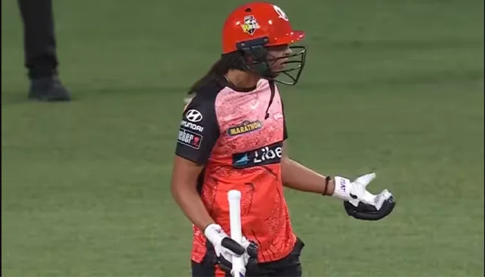 Harmanpreet Kaur showing his aggression in the WBBL.