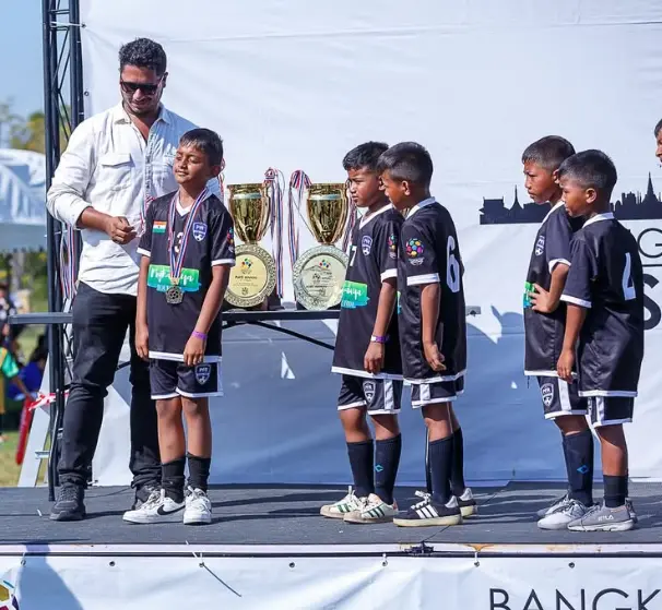Kids team.