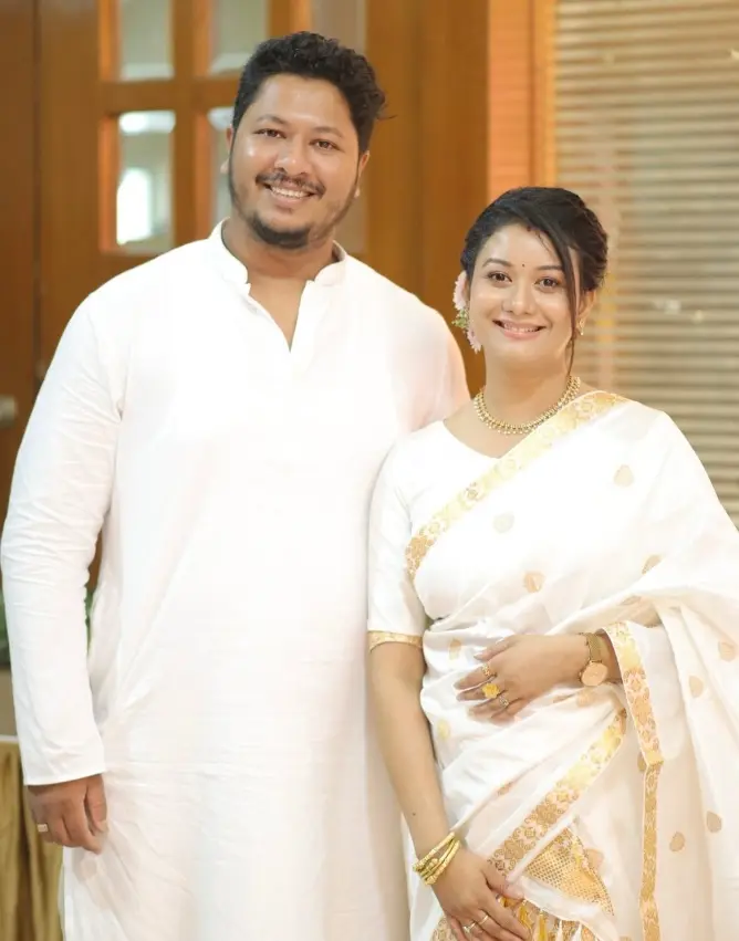 Hrishiraj Talukdar with wife.