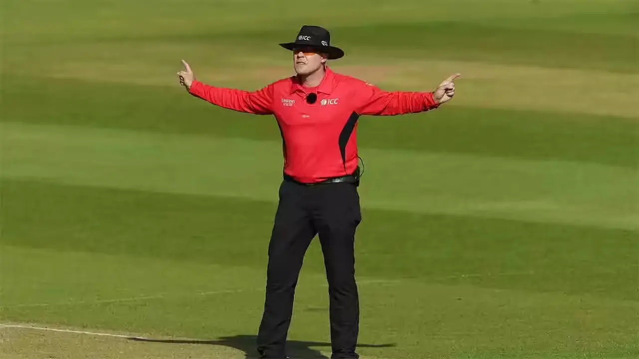 ICC Begins Experimenting with Wide Ball Rule in India-Australia Series.