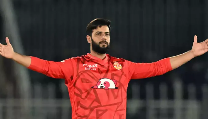 Imad Wasim celebrating after picking up the wicket of David Willey in PSL 9 Finals.