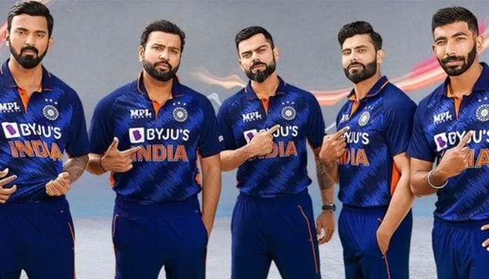 Indian team having BYJU’s logo on their jersey.