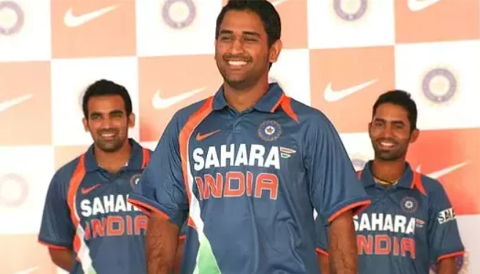 Indian team players with jerseys sponsored by Sahara.