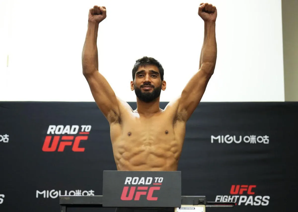 Anshul Jubli wins Road to UFC final against Jeka Saragih, earns a contract with UFC