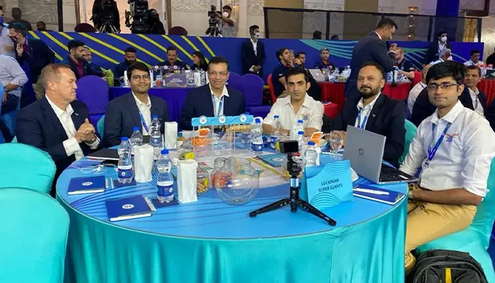 Lucknow Super Giants management during the IPL 2022 Auction.