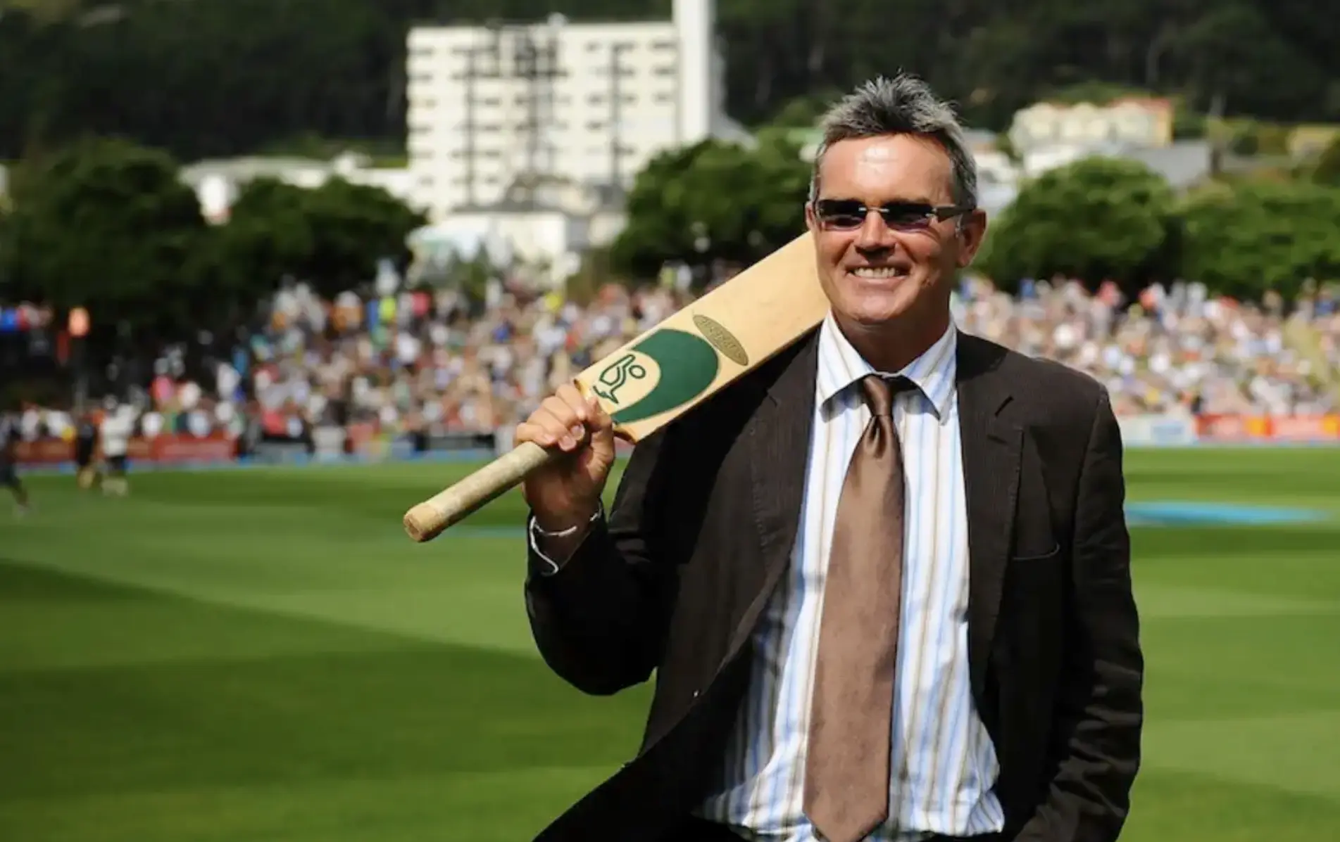 Martin Crowe was born on September 22, 1962.