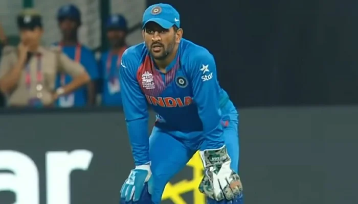 MS Dhoni took out his glove to make a run-out against Bangladesh in the T20 World Cup match.