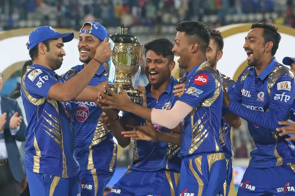 Mumbai Indians defeated Rising Pune Supergiants in the Finals by 1 run.