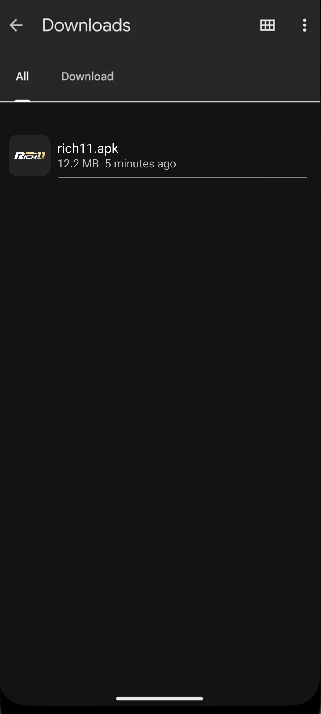 The site will redirect you and automatically download the Rich11 APK file.