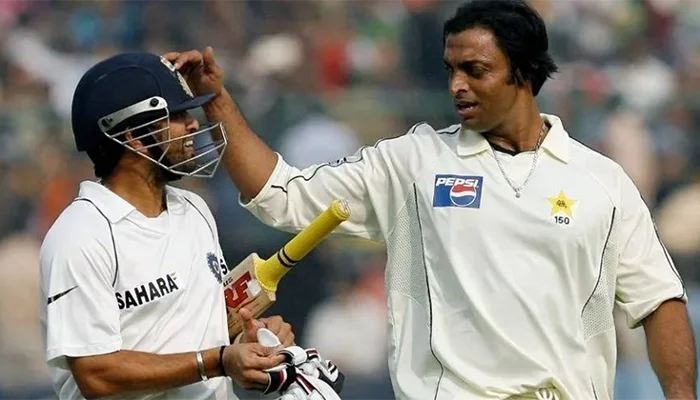 Sachin Tendulkar and Shoaib Akhtar during a test match between India and Pakistan.