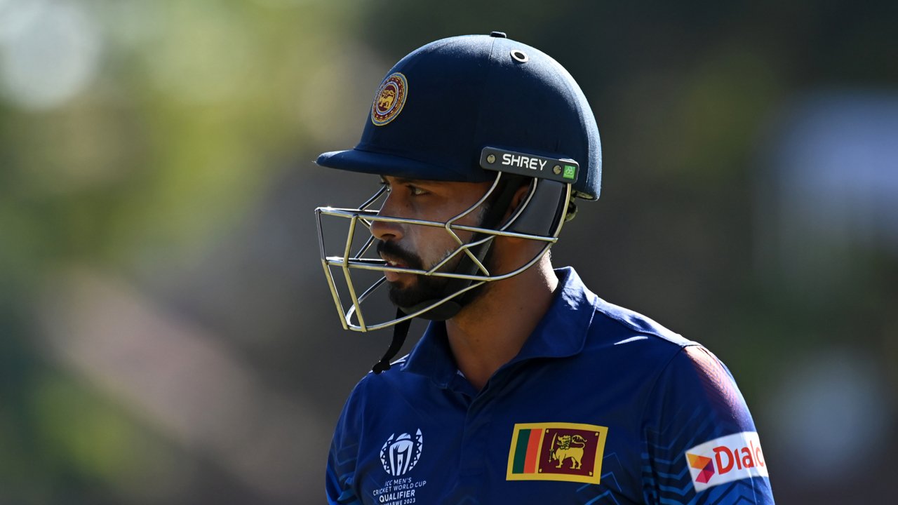 ENG vs SL | Twitter in disbelief as Kusal Mendis performs bizarre 'stumping' at non-striker's end