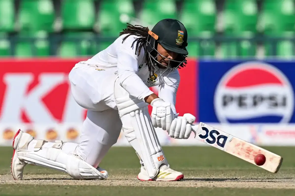 Tony de Zorzi was born on October 28, 1997.