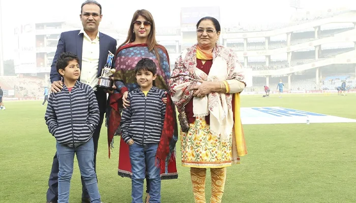 Virender Sehwag with his family at a felicitation program.